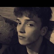  ,  Cristi, 20