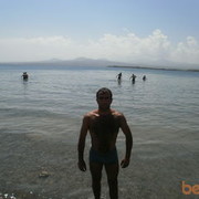  ,  hayko, 37