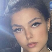  , 