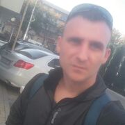  ,   Andr, 42 ,   ,   , c , 