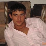  ,  Nik, 33