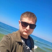  -,   Denis, 30 ,     , c , 