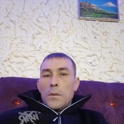  ,   Viktor, 42 ,   c 