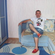  ,   Alekx, 40 ,   