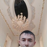  ,  Jahongir, 32