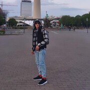  ,  Lasha, 27