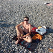  ,   Artyam, 32 ,   