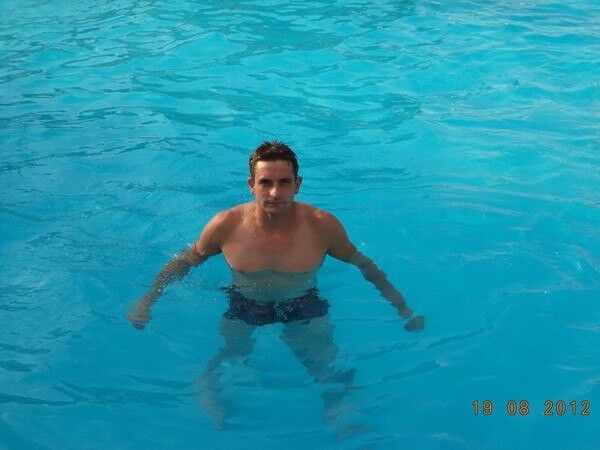  13550414  Ivan, 40 ,    