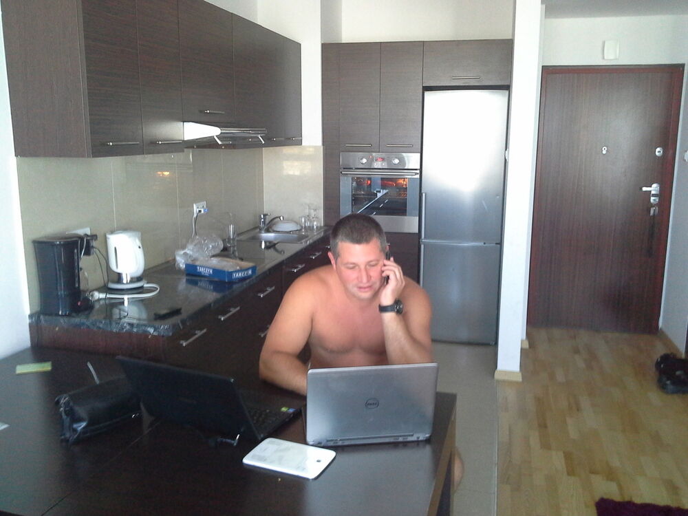  7919414  Tomas, 44 ,    