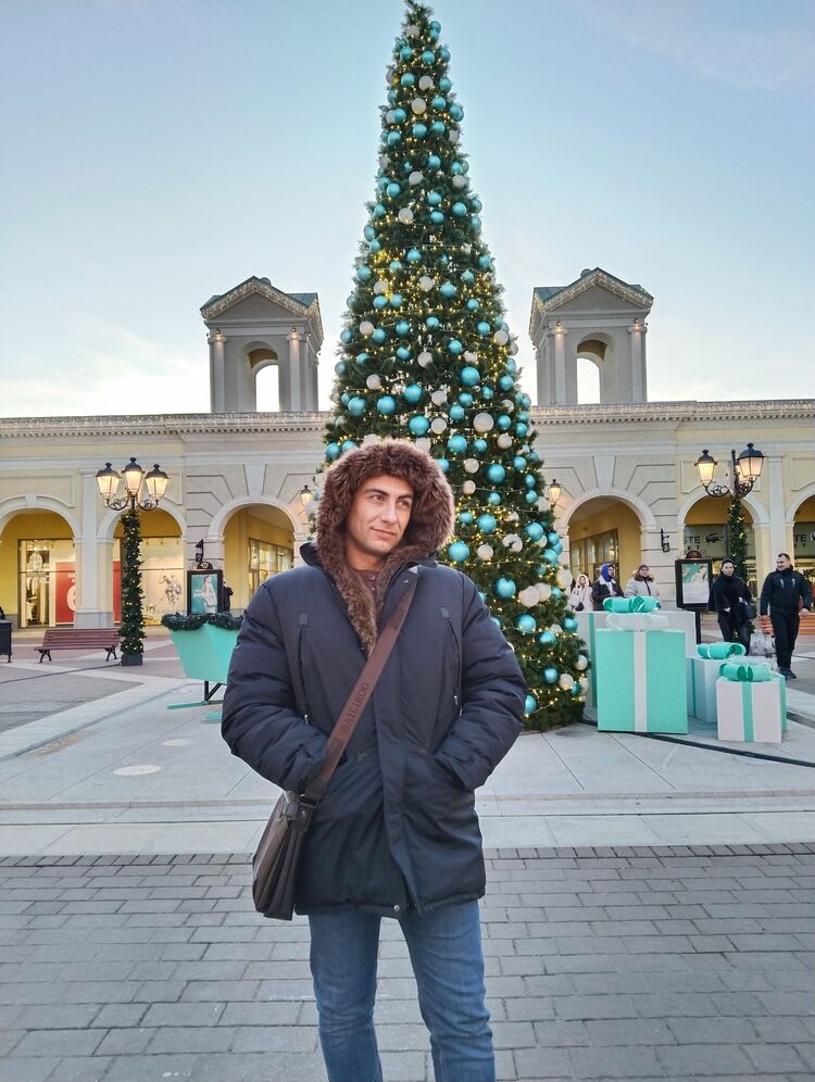 ���� 40250884 ������� George, 38 ���, ���� ���������� � �����-����������