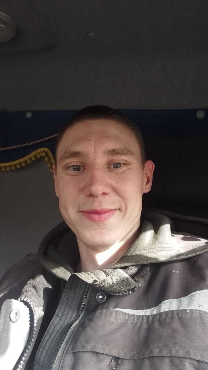 46979754  , 35 ,     