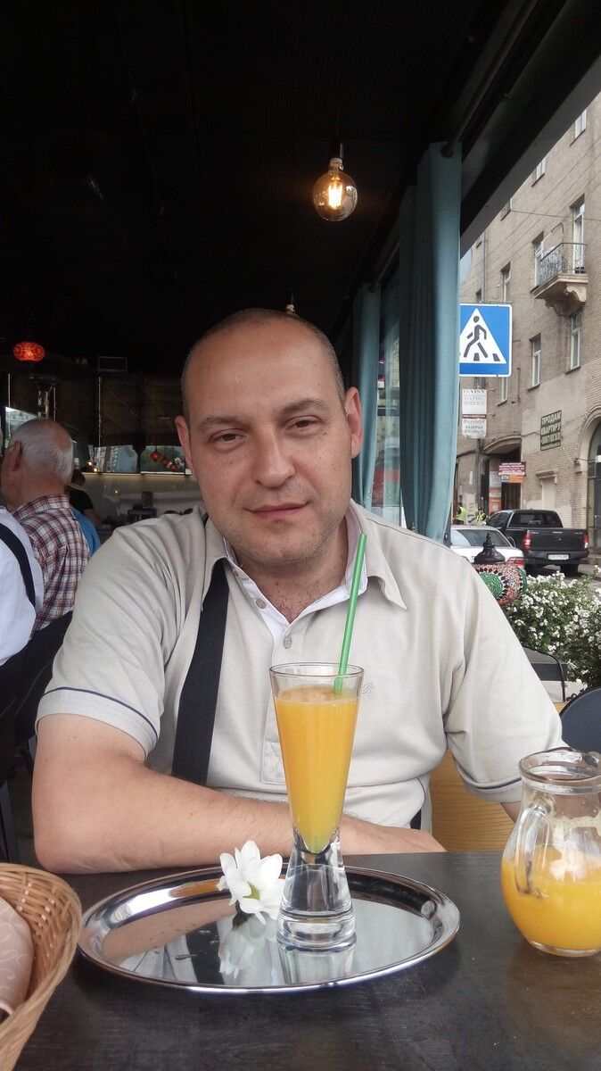  15599834  Aleks, 47 ,    