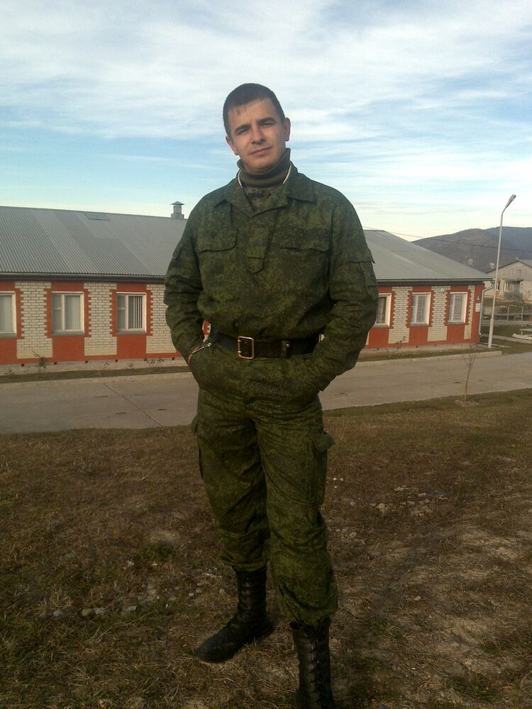   ,   Arturs, 37 ,   