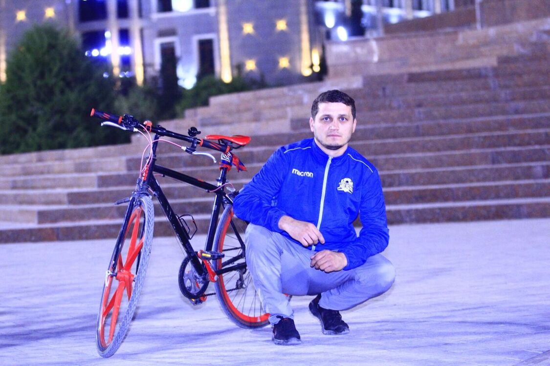  48108254  Damir, 28 ,    