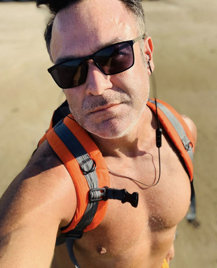 27536874  Brian, 27 ,    Clifton