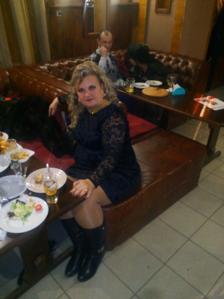  ,   Margo, 43 ,  
