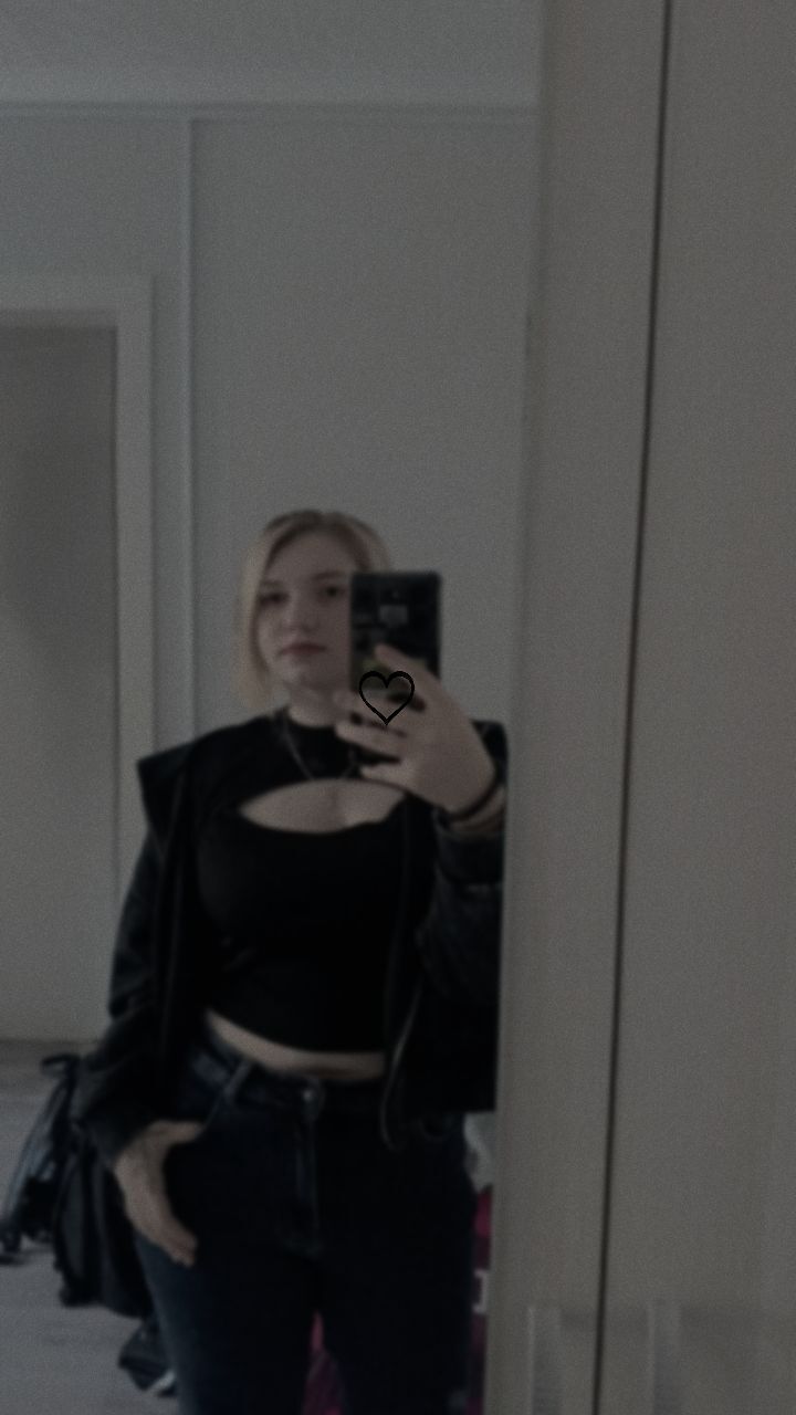  ,   Regina, 18 ,   ,   , c 