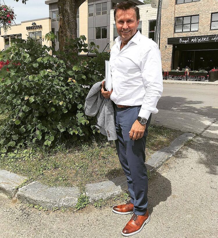  ,   Edgar, 61 ,   c , 