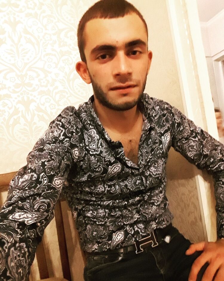  13208644  NaReK, 32 ,    