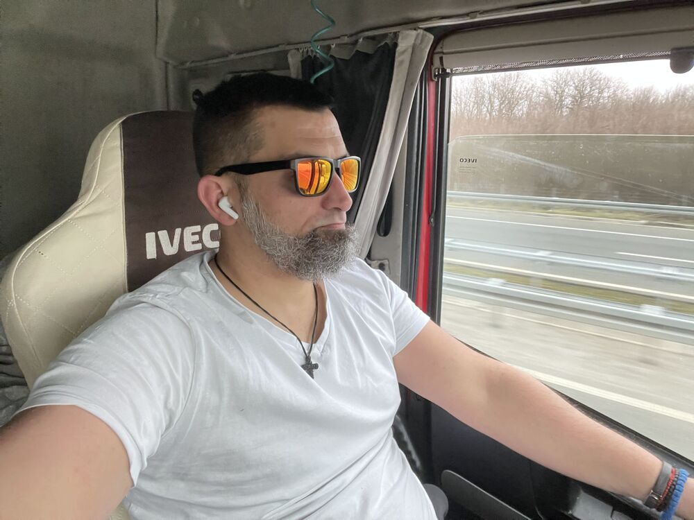  Zemun,   , 42 ,   ,   , c 