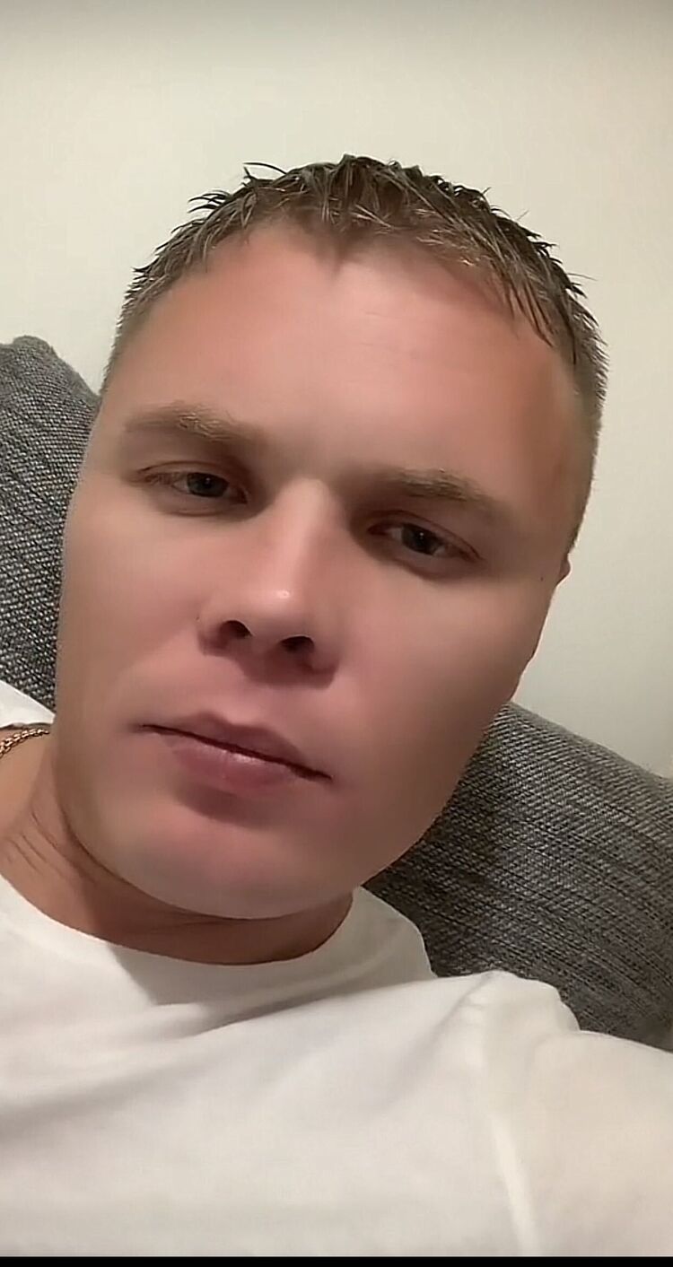 53083044  , 39 ,    