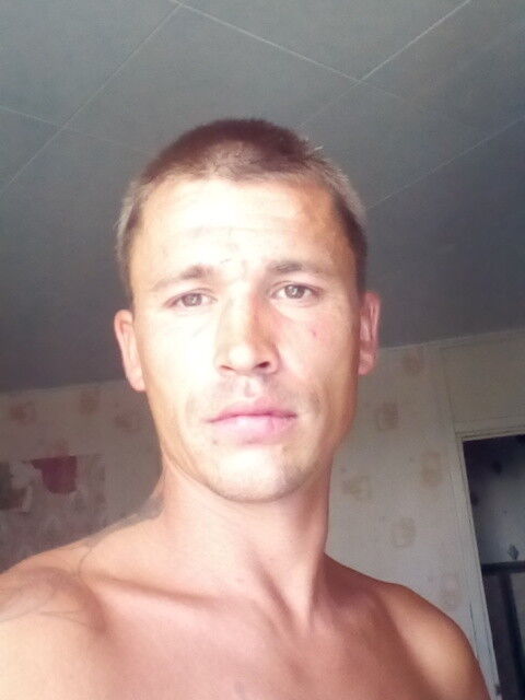  ,   Ivan, 37 ,   ,   , c 