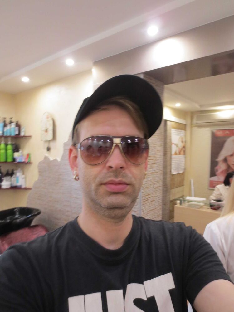  9650604  Ed Kisik, 44 ,    