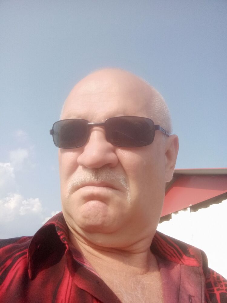  25704844  , 65 ,    