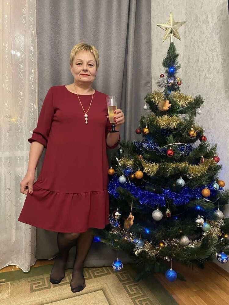  48923954  Tamara, 60 ,    