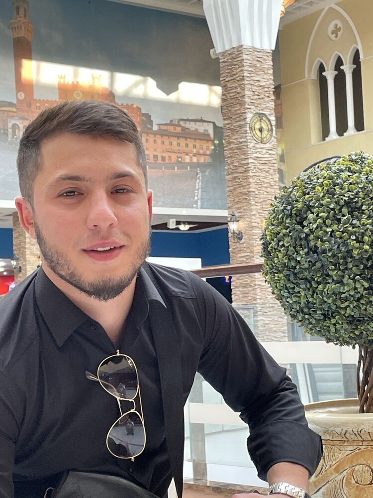  ,   Shah, 27 ,   ,   