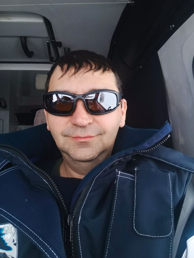  ,   Azamat, 40 ,   ,   , c 