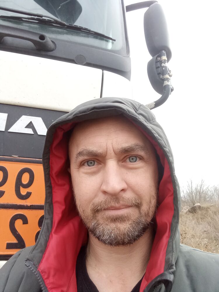  48273294  , 40 ,    