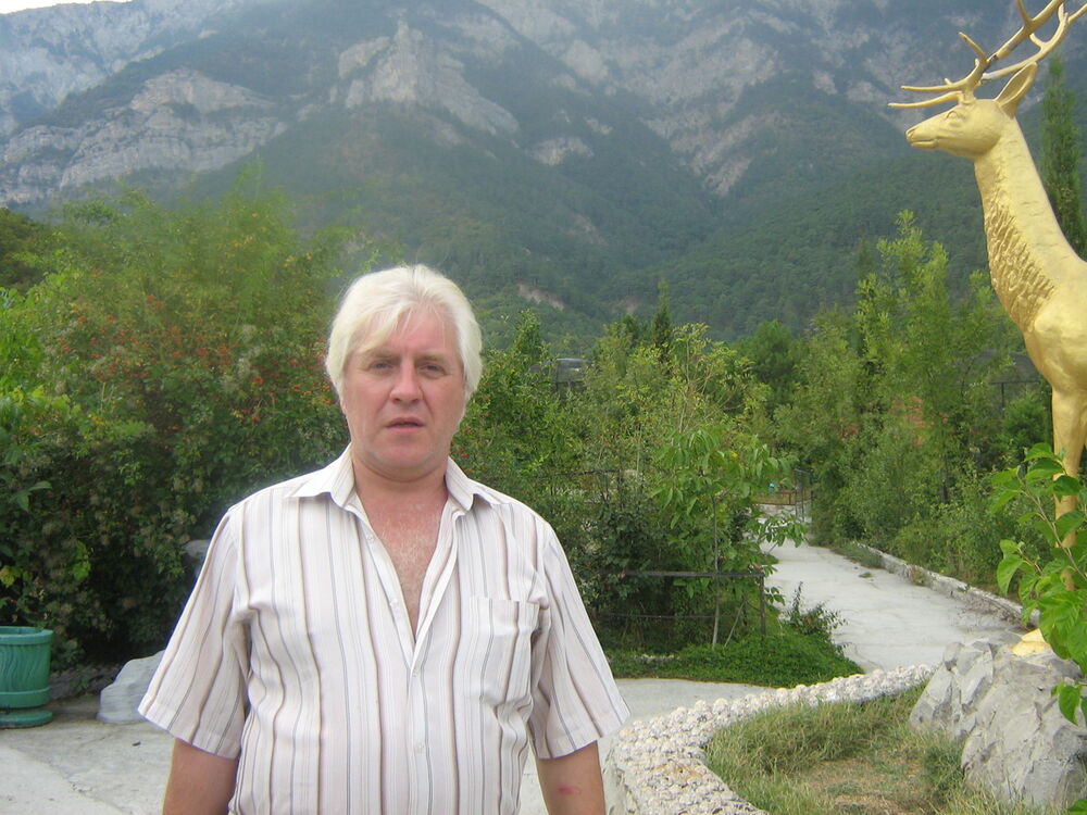  ,   Oleg smit, 63 ,   