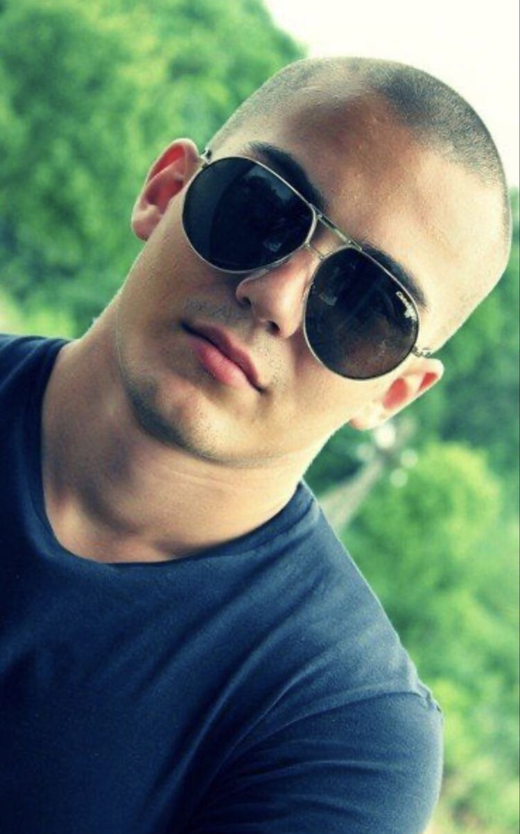  49431324  , 23 ,    -