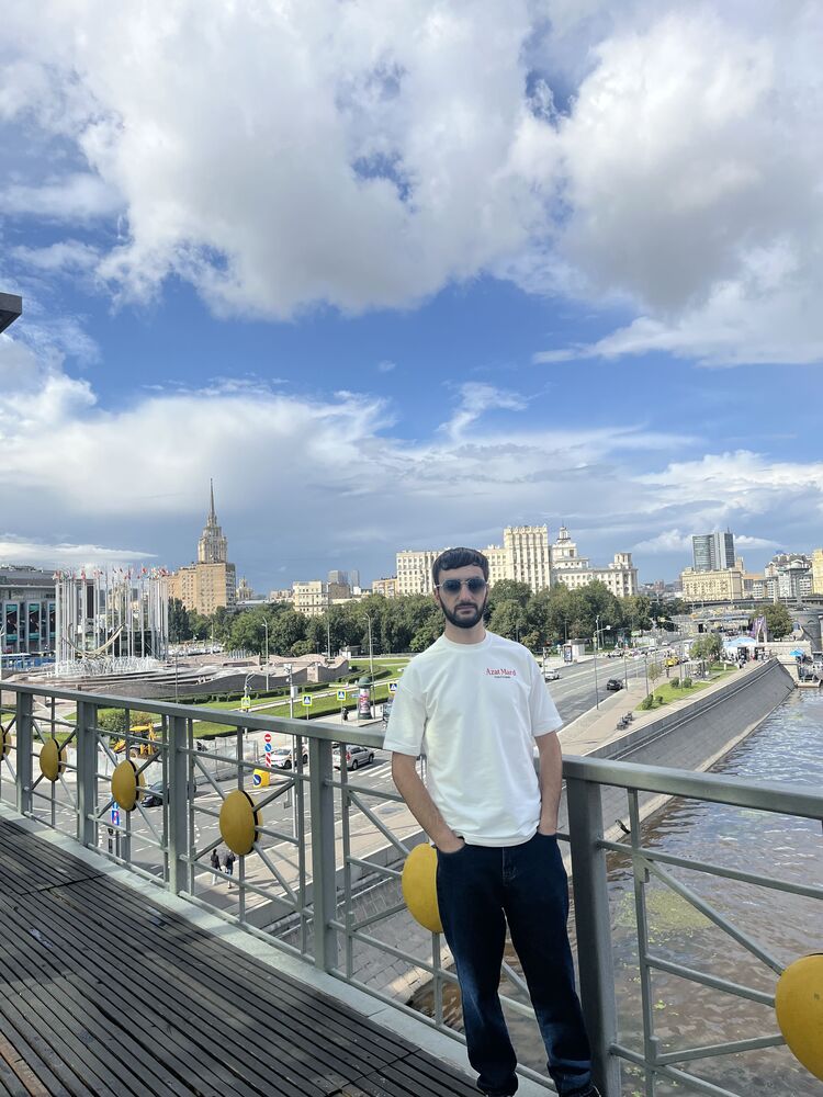  53286314  Vladimir, 25 ,    
