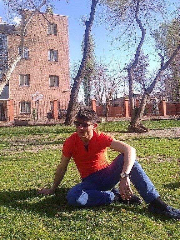  ,   Erik, 31 ,   ,   , c 