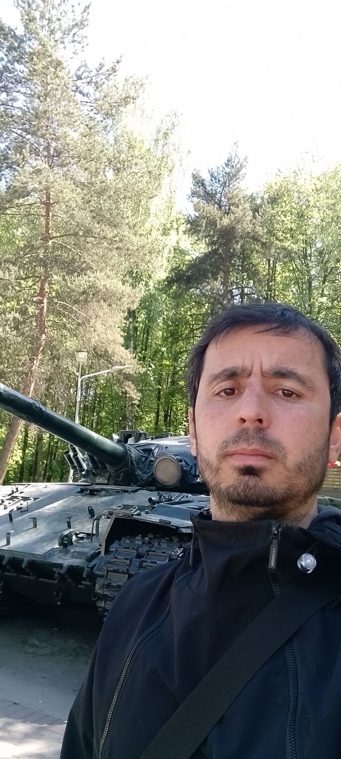  43288604  , 32 ,    