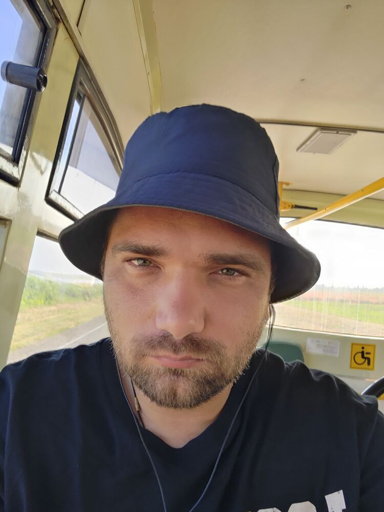  28076094  , 31 ,    
