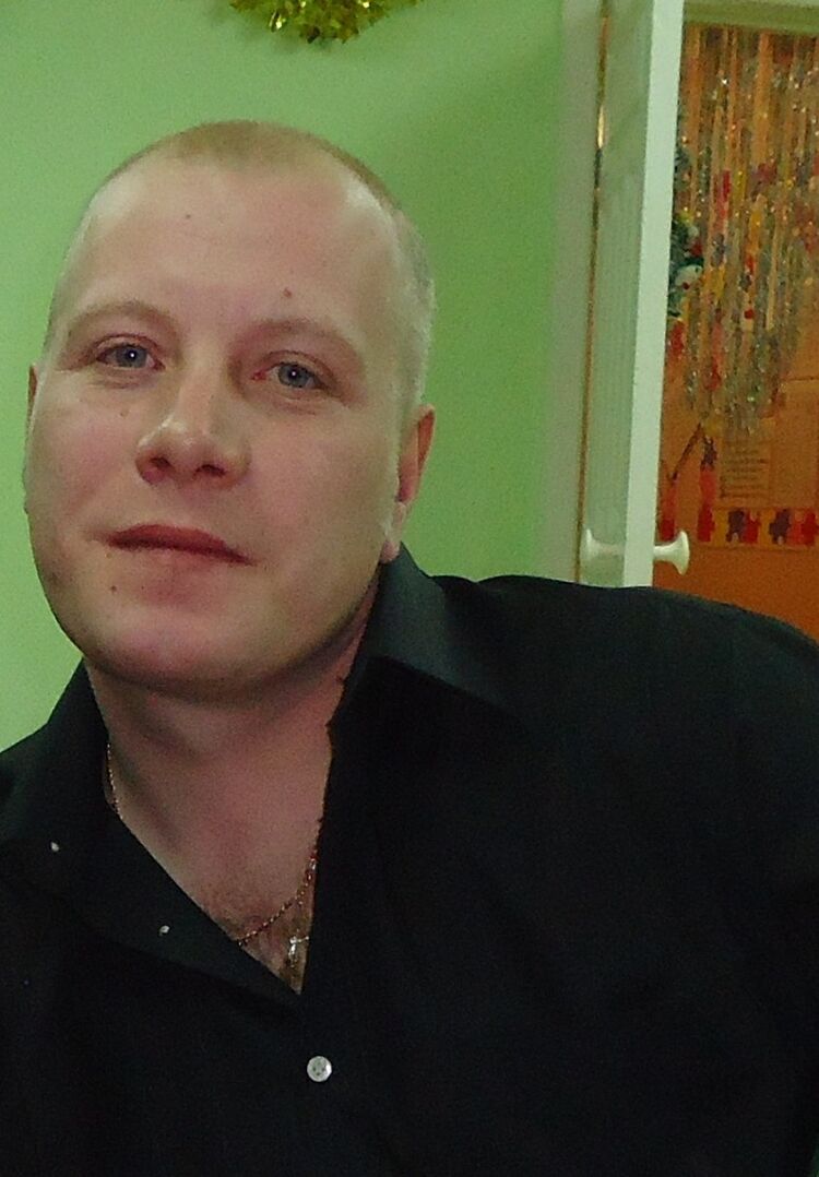  ,   Andrei, 40 ,     , c 