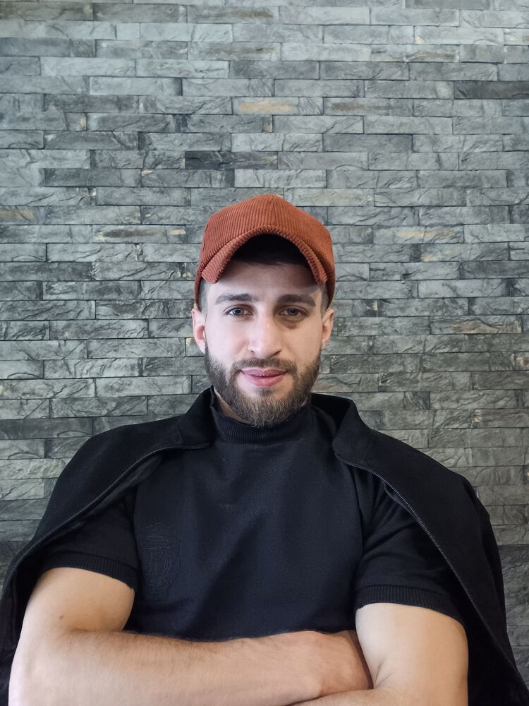  ,   Emil, 27 ,   ,   