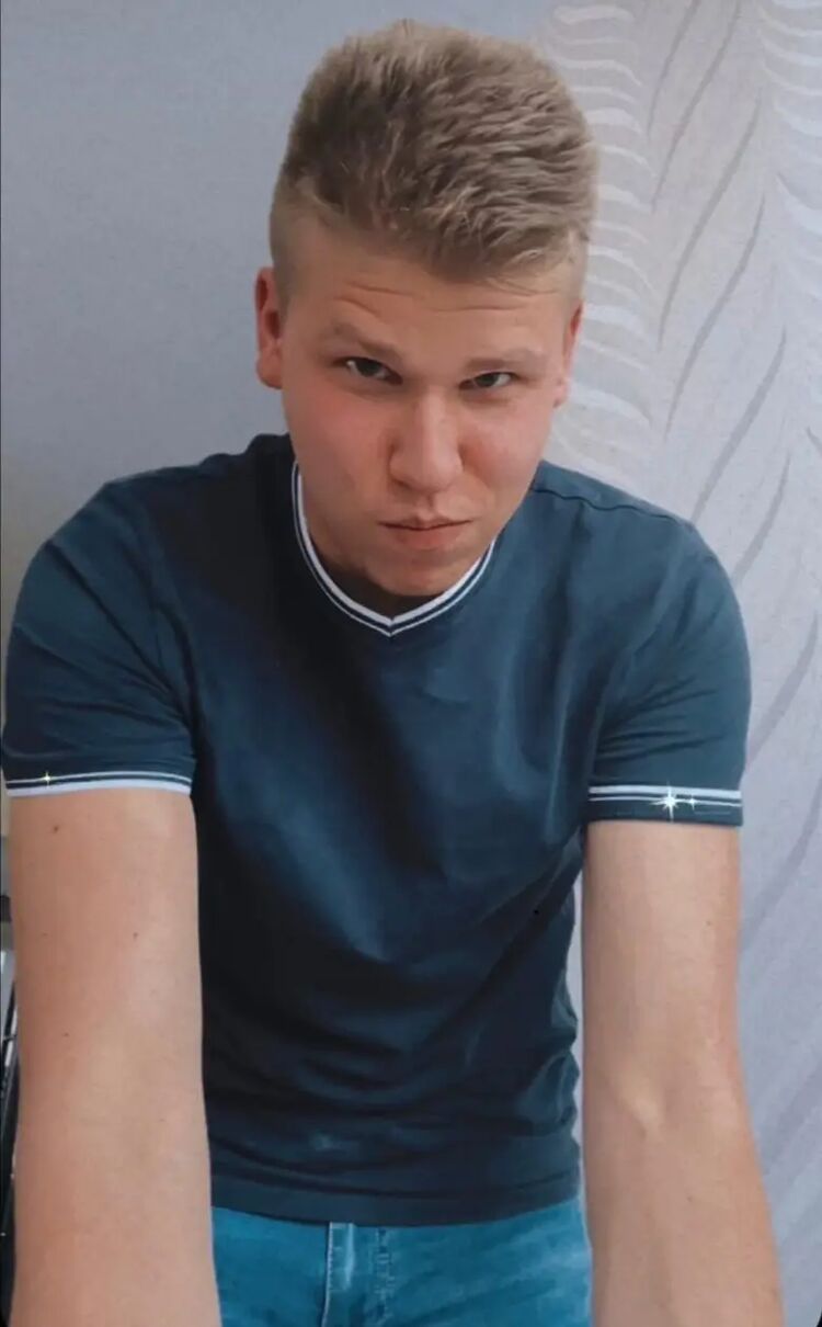  33035584  , 25 ,    