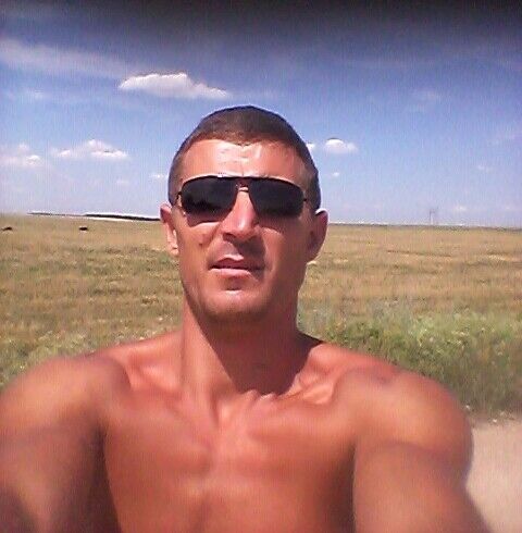  13345094  Vova, 45 ,    