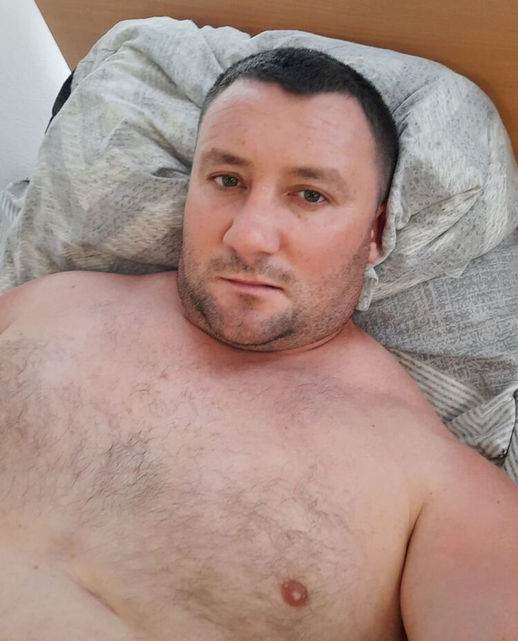  Esens,   , 40 ,   ,   