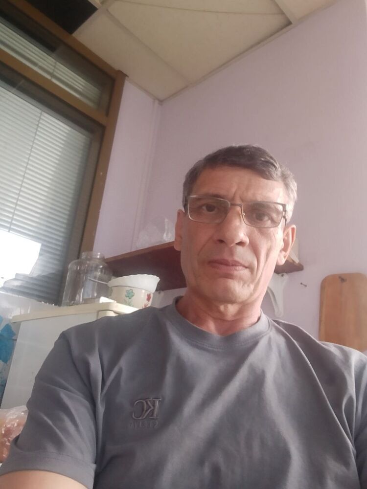  52070294  , 54 ,    