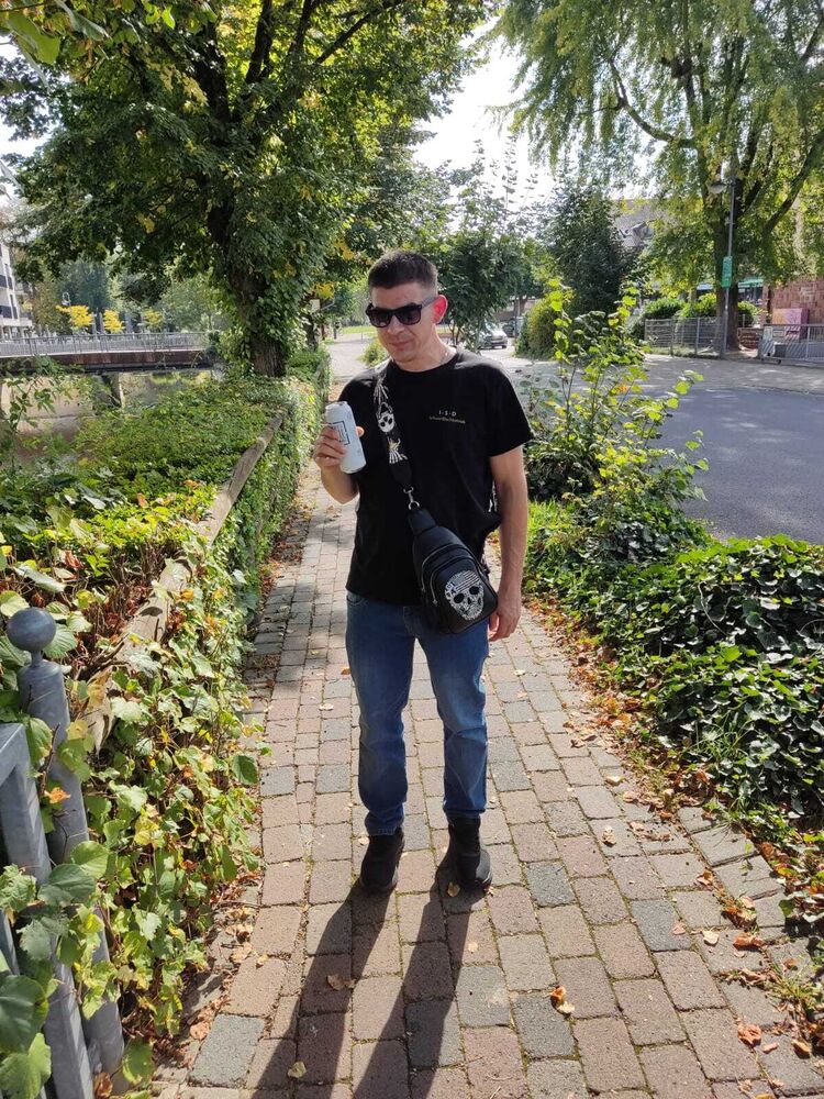  49225284  Pavel, 39 ,    Geiselbach