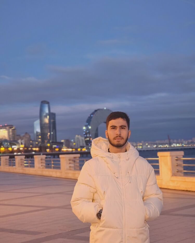  ,   Ali, 25 ,   ,   , c , 