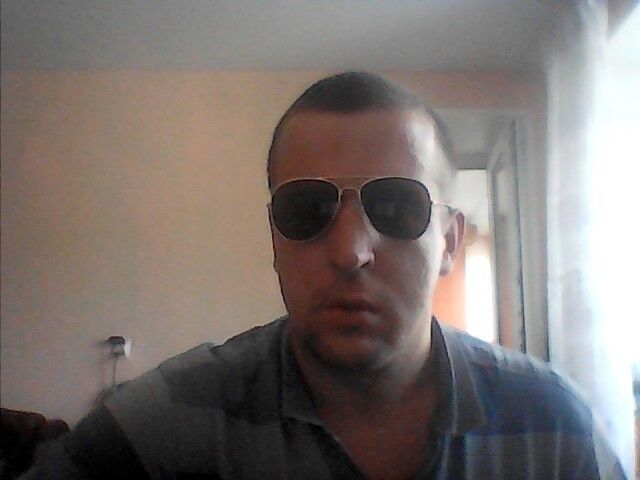  ,   Aleksej, 37 ,  