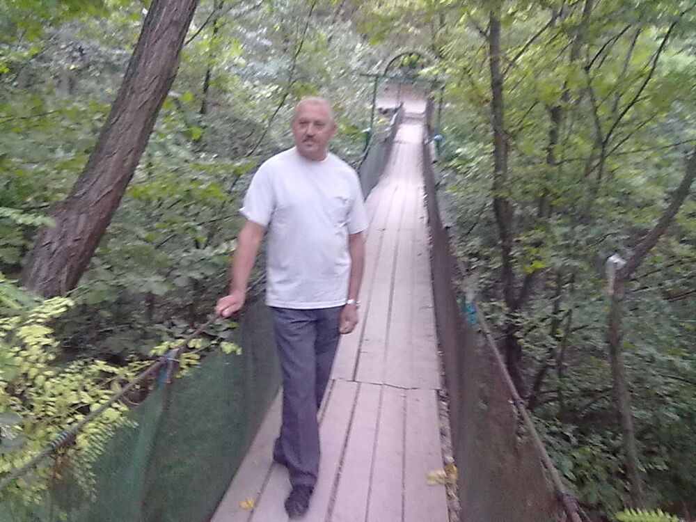  ,   Nikolae, 64 ,   