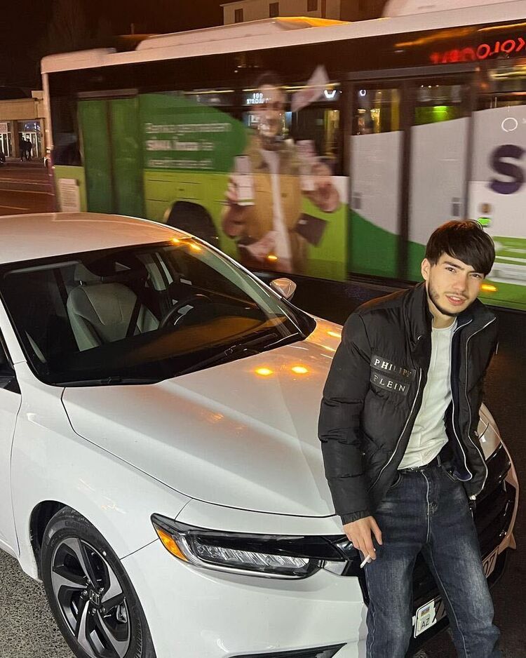  43457554  Rauf, 21 ,    