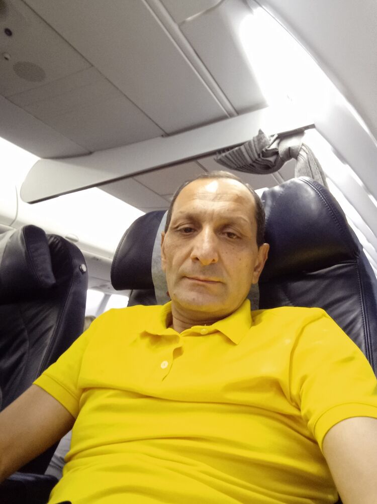  29478364  Karen, 56 ,    